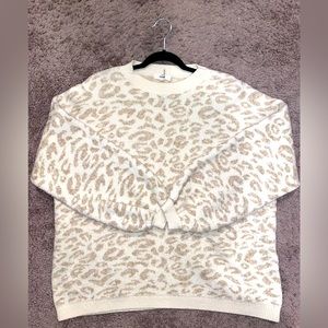 Entro Leopard Print Sweater